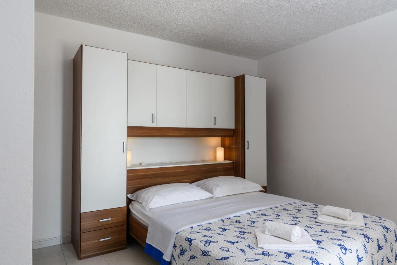 La Bodega Apartments Τρογκίρ Εξωτερικό φωτογραφία