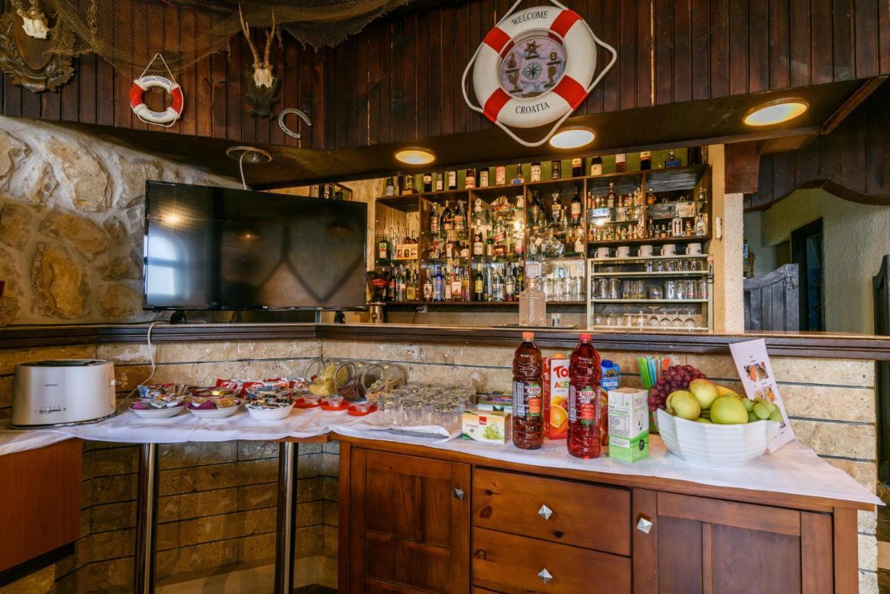 La Bodega Apartments Τρογκίρ Εξωτερικό φωτογραφία